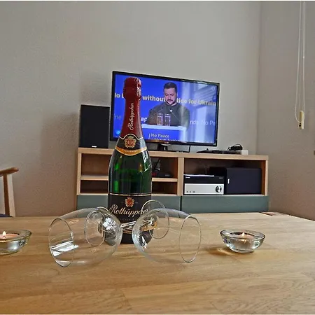 Amber No 20 Comfortable Vacation Juliusruh